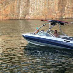 Big Air Ice Tower with Big Air Ole Glory Super Shadow Bimini - Caravelle Boat - Polished Aluminum - wakeboard tower (2)