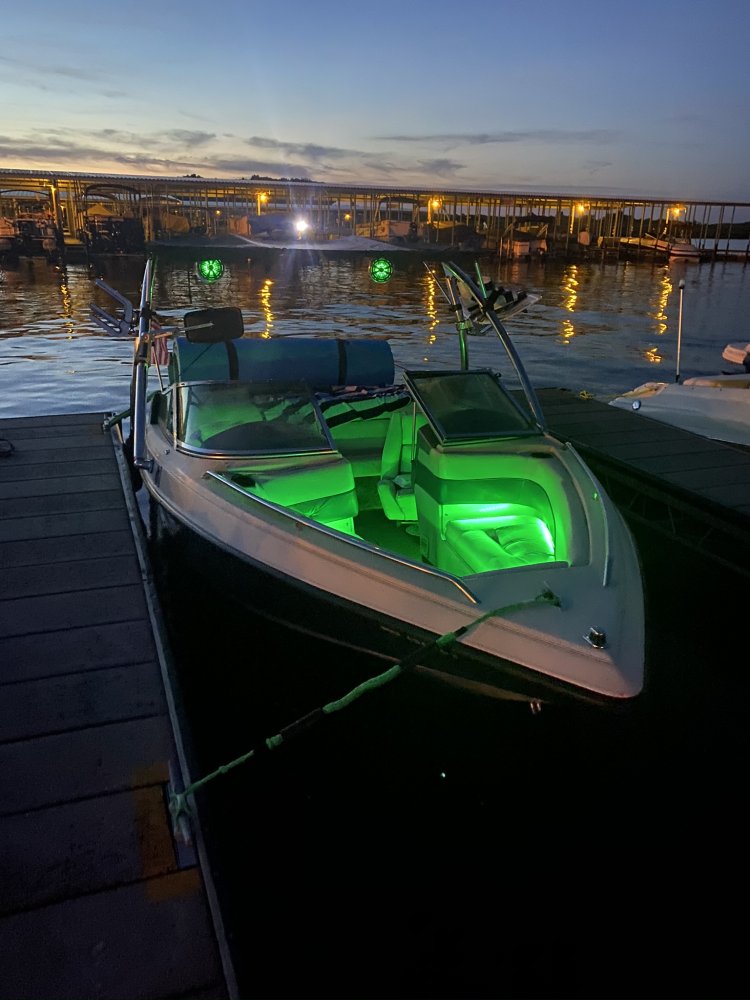Big Air Ice Tower and Super Shadow Bimini - 1992 Crownline 182 br - Polished aluminum - wakeboard tower (2)