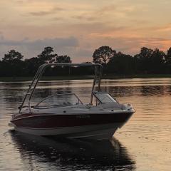 2009 Bayliner 205br with a Big Air Cuda wakeboard tower