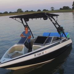 Big Air Cuda tower and Super Shadow Bimini - 2018 Crownline 18SS-Black aluminum-wakeboard tower (2)