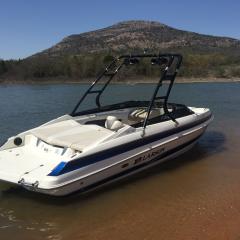 Big Air Cuda - Larson - Black Aluminum - Wakeboard tower (3)