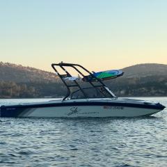 Big Air Cuda tower - 1992 Ski Centurion Falcon - Black Aluminum - wakeboard tower