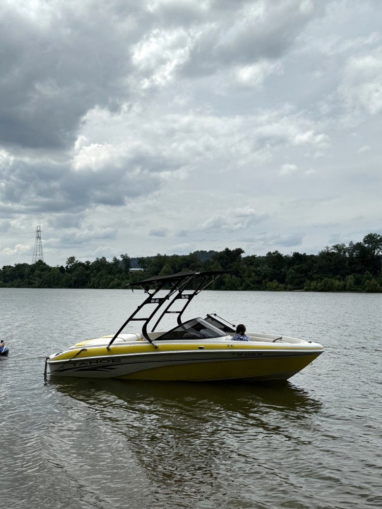 Black Big Air Cuda tower and Super Shadow Bimini - 2006 Tahoe Q6 (4)