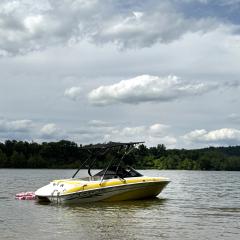 Black Big Air Cuda tower and Super Shadow Bimini - 2006 Tahoe Q6 (5)