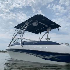 Big Air Ice tower and Super Shadow Bimini - 2004 Crownline (2)