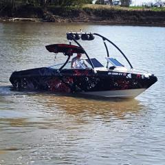 Big Air Ice Tower - 1991 Rinker Captiva 186 - Black Aluminum - Wakeboard tower